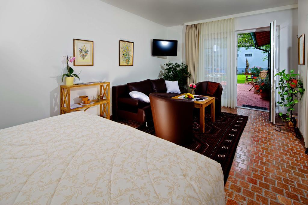 Gastehaus Samira Hotel พูร์บาค อัม นอยซีดเลอร์เซ ห้อง รูปภาพ